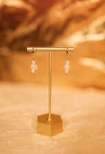 Load image into Gallery viewer, The Artemisia White Beaded Earrings
